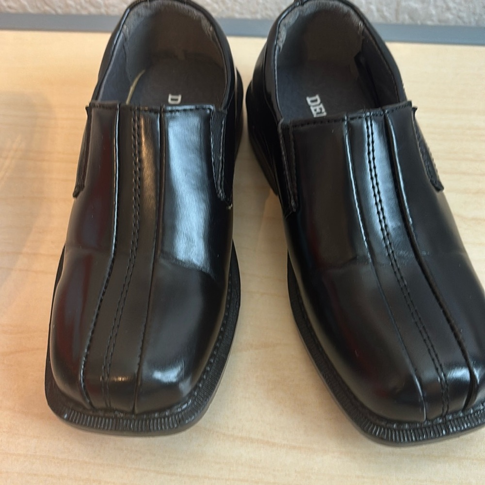 Boys dress shoes